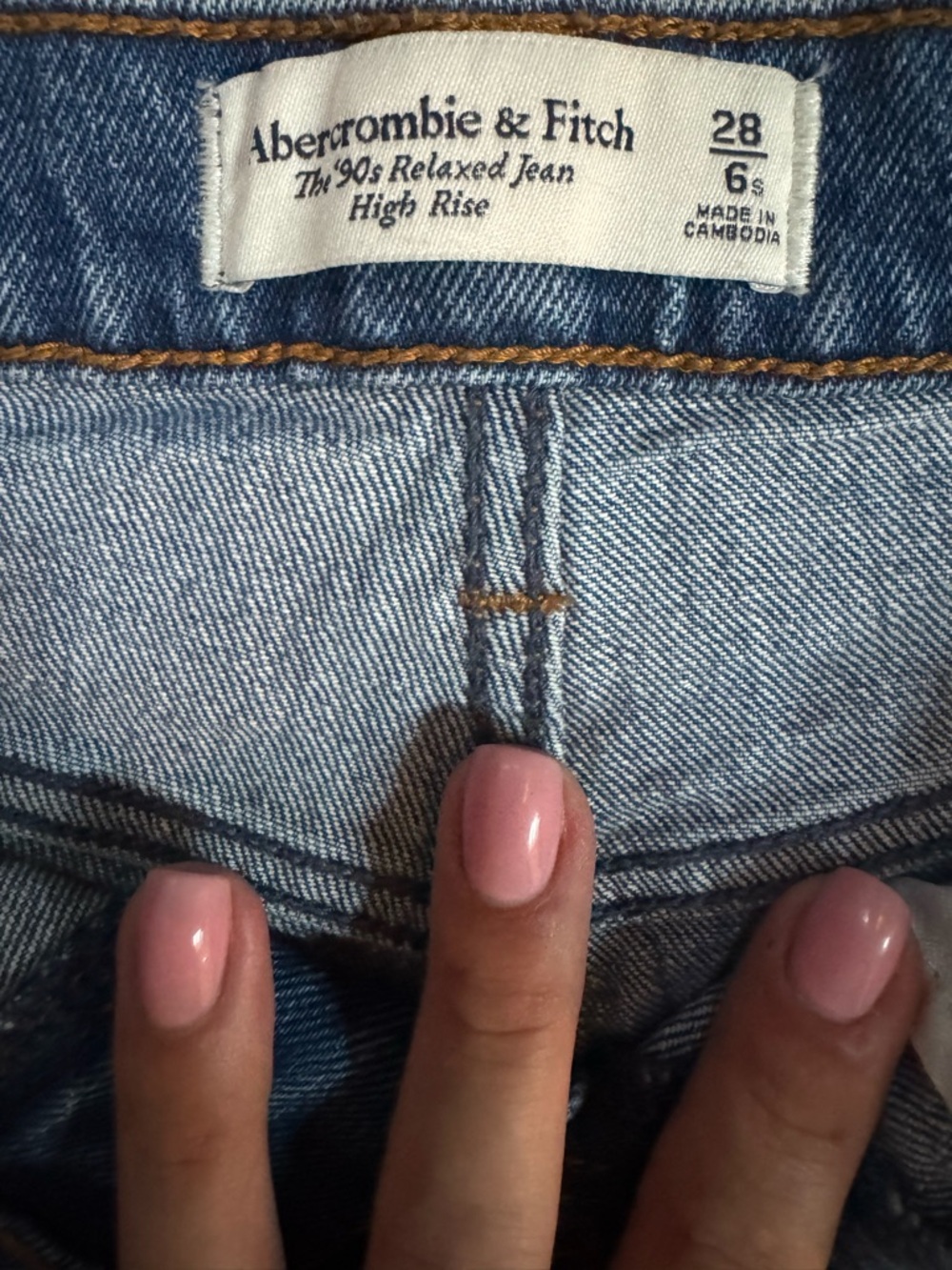 Abercrombie & Fitch 90s Relaxed Jeans Womens 28x30 Blue Dark Wash High Rise - Picture 4 of 6